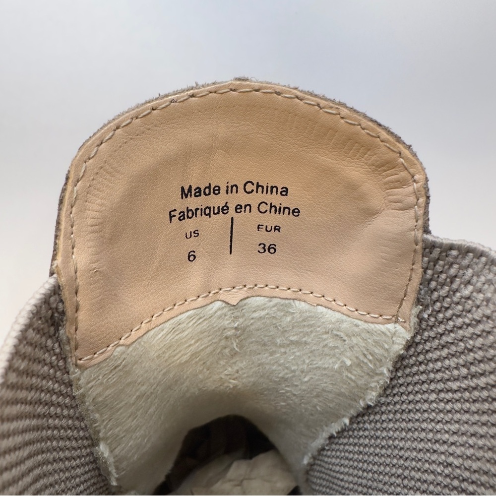 Luca Ferri Chelsea Boots | Beige Leather | Women’s Size 36 - Picture 7 of 9